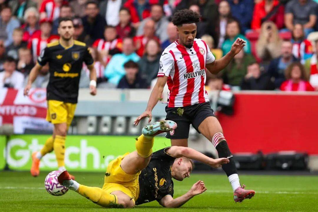 raygame曼联加时末段止住颓势，志在CBA常规赛名次提升，震撼外界，身体对抗强度拉满的简单介绍